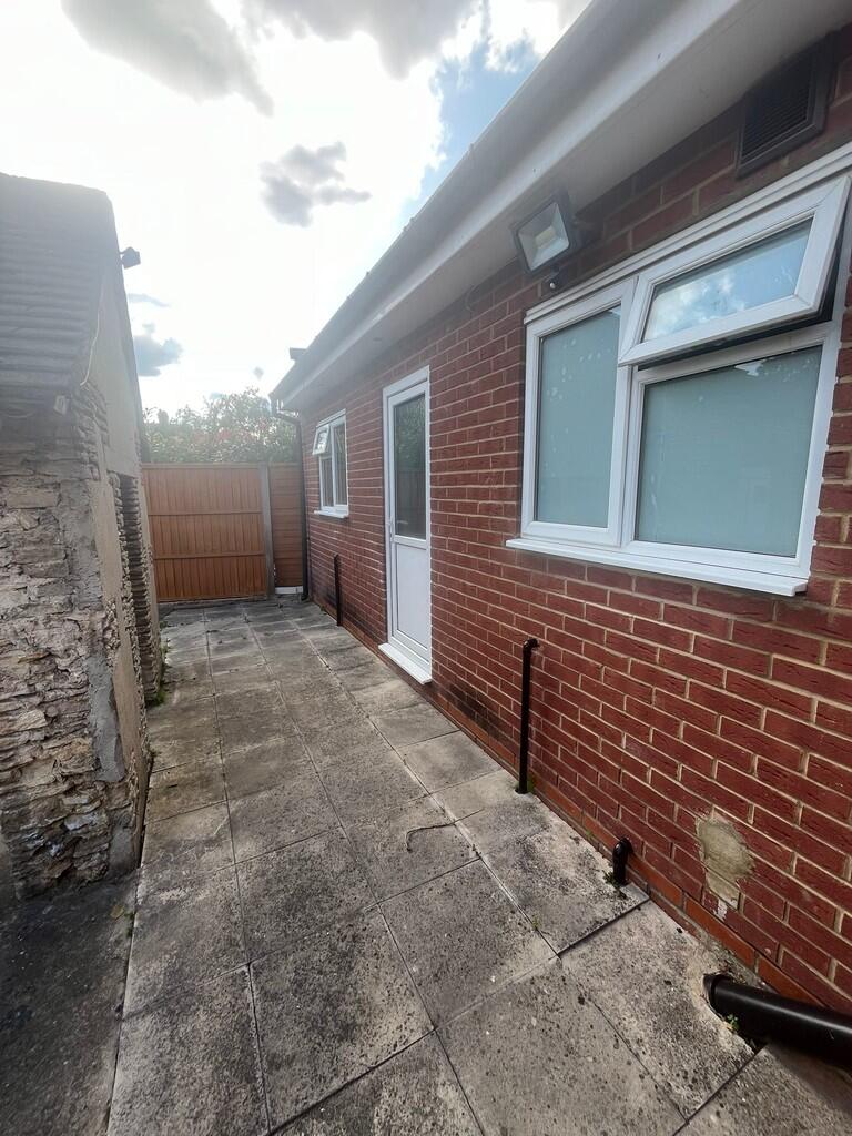 ad99efe5-85d0-46f...