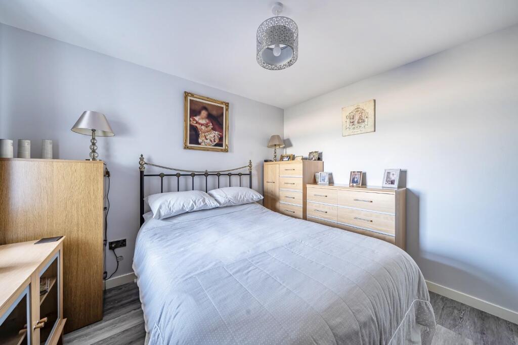 Bedroom 4 corner.jpg