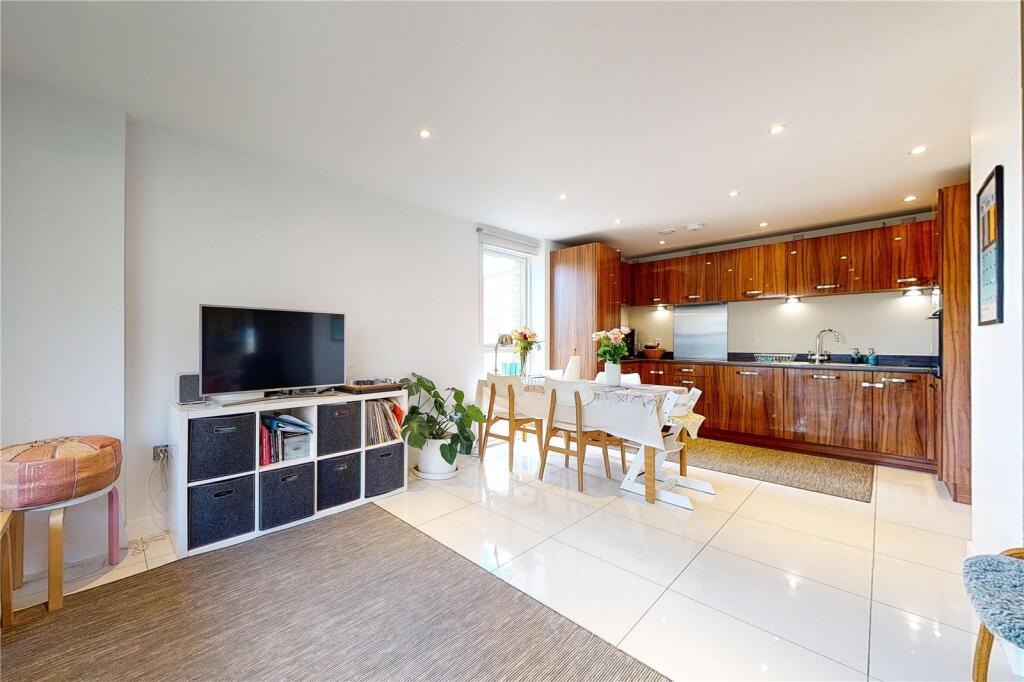 Reception/Kitchen