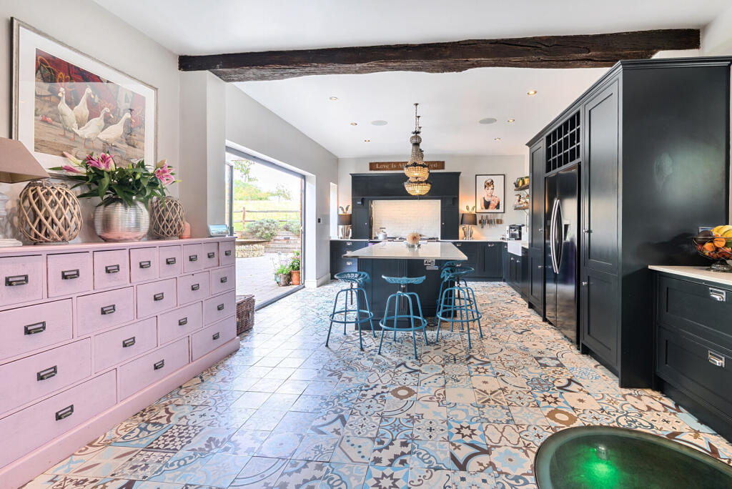 1340361-24-689e28...