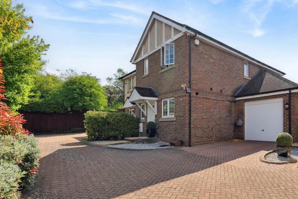 Anmer Close, Tadworth