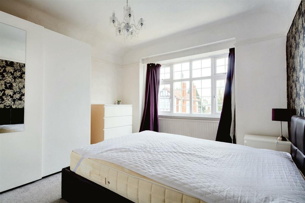 Bedroom One_1.jpeg