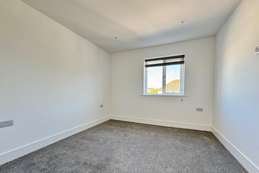 Bedroom 2 (Flat 3)