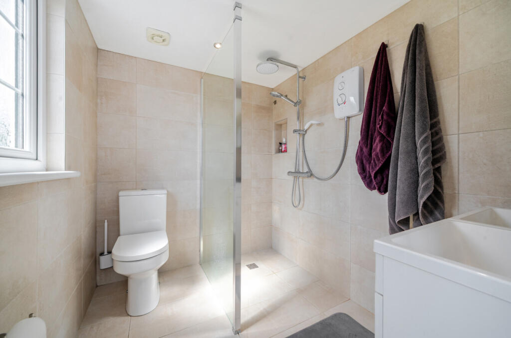 1309405-1-6849956...