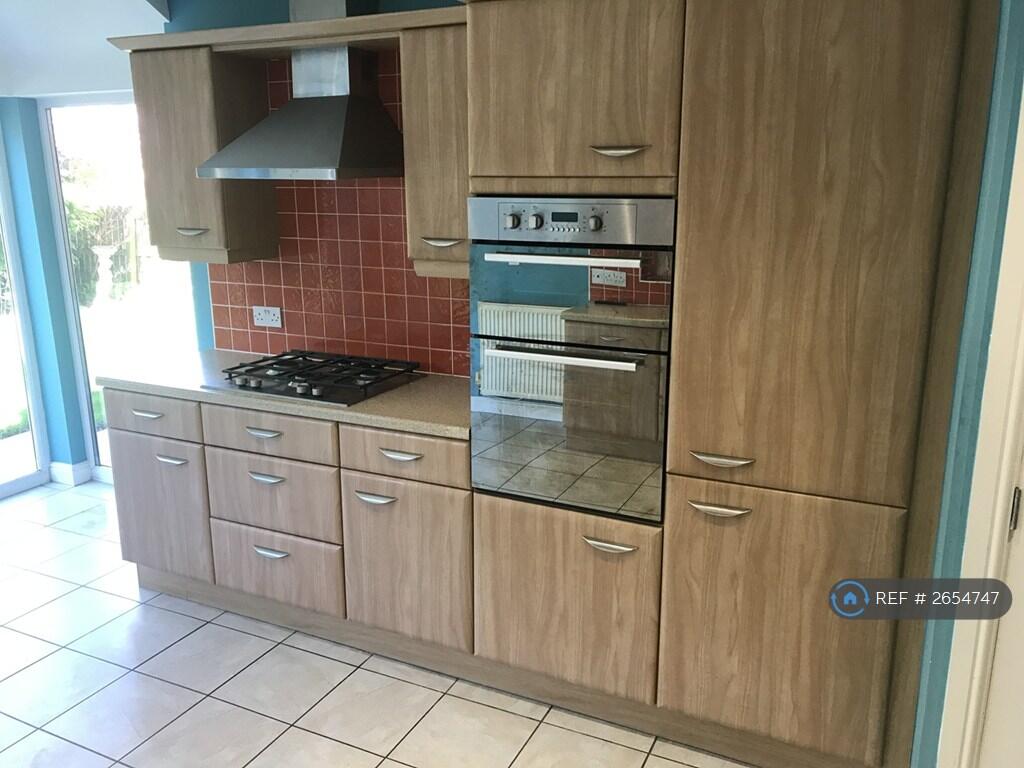 Kitchen - Facing Oven