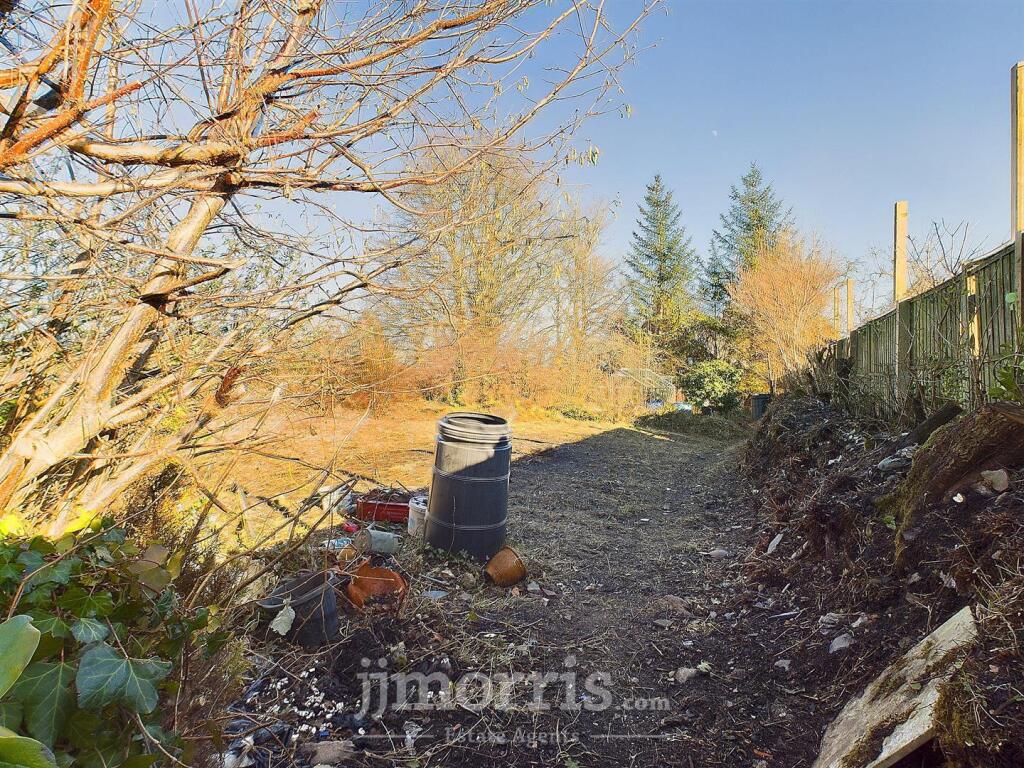 CAM02122G0-PR0223-STILL029.jpg
