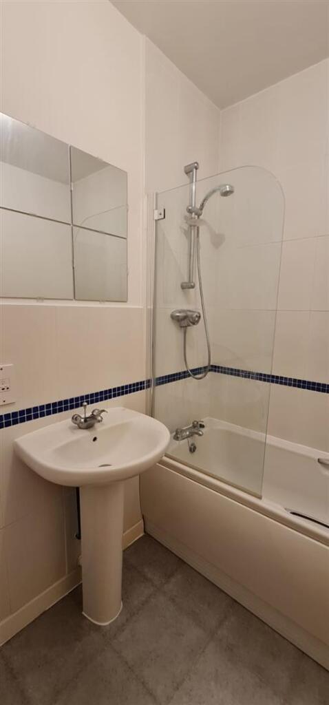 Family bathroom