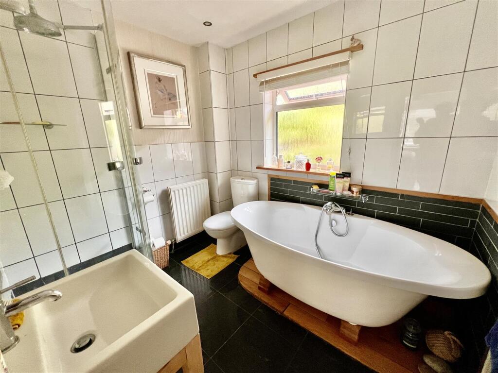 En-suite.jpeg