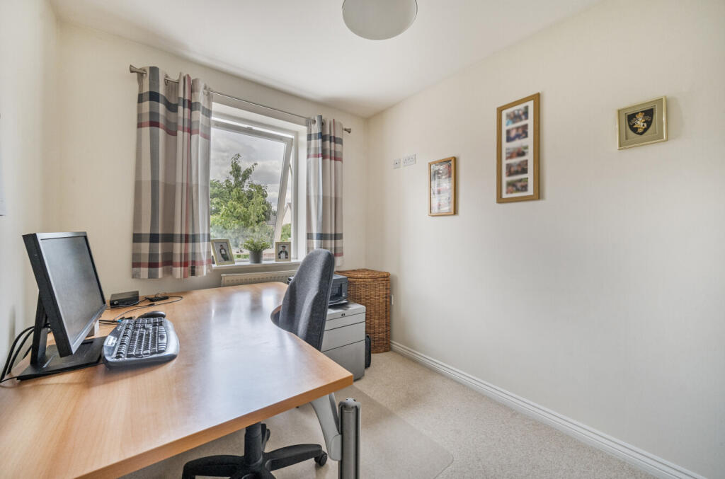 1320099-18-686694...