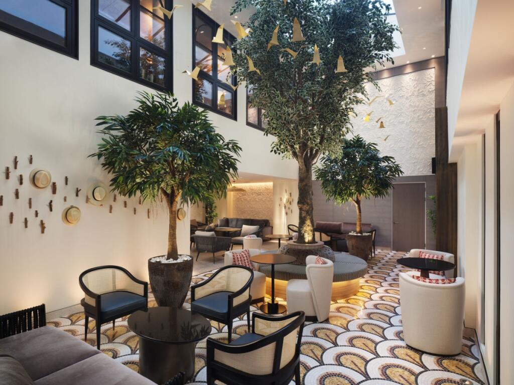 ResidentsLounge-H...