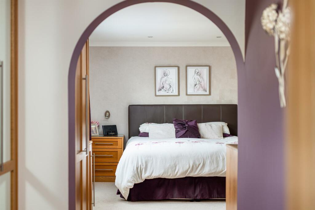 Bedroom2_3.jpg