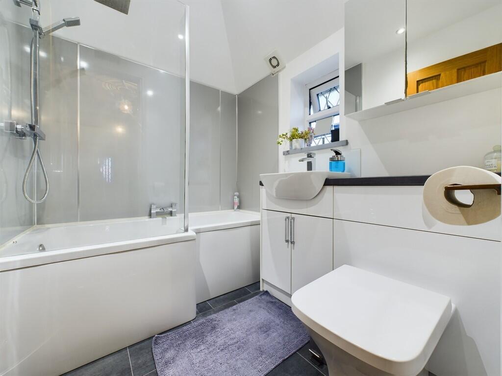 CAM04273G0-PR0081...