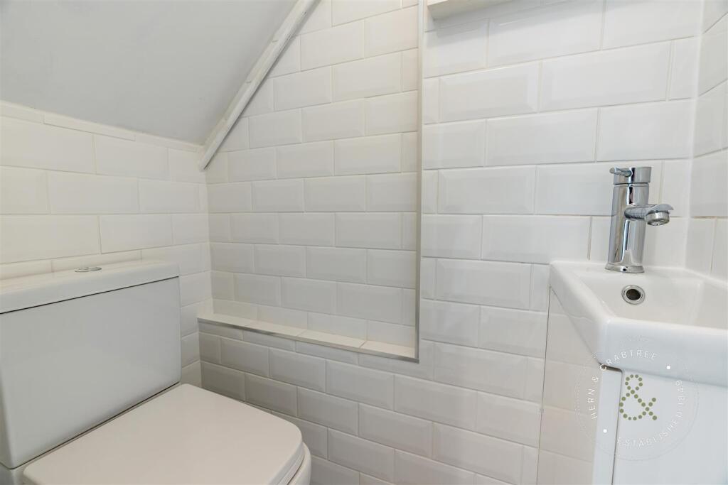 St Asaph Close, HernCrabtree (18).jpg