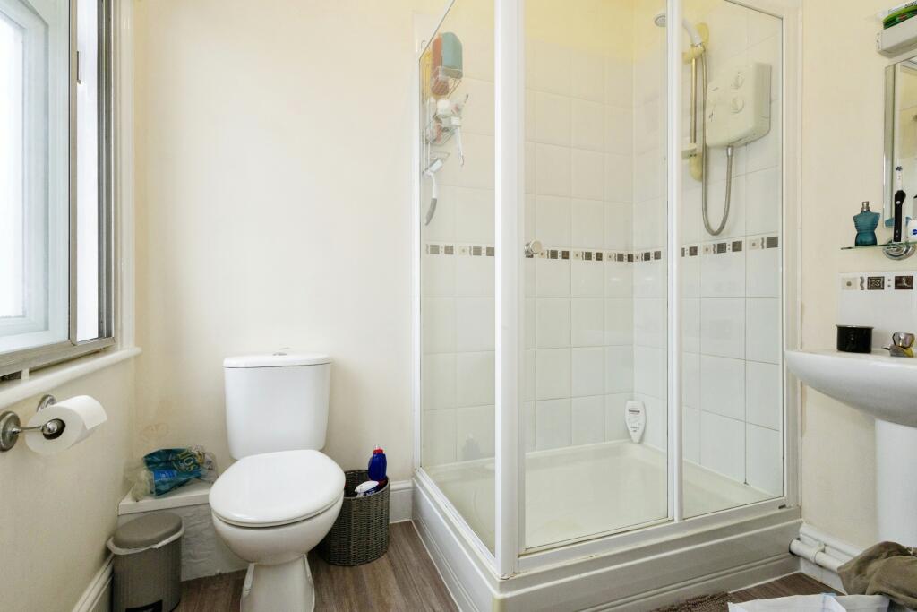 First Flr Bathroom 1