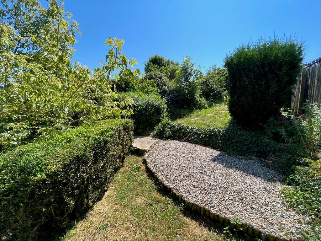 Middle garden