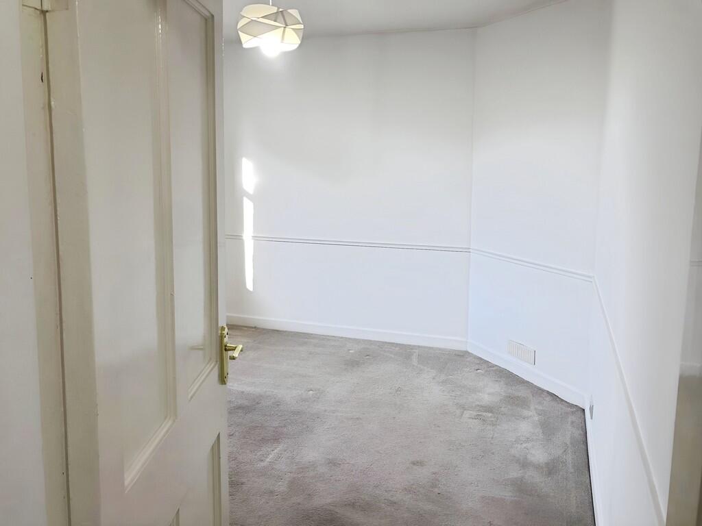 73767504-07548056...