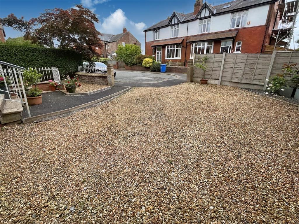 Driveway.jpg
