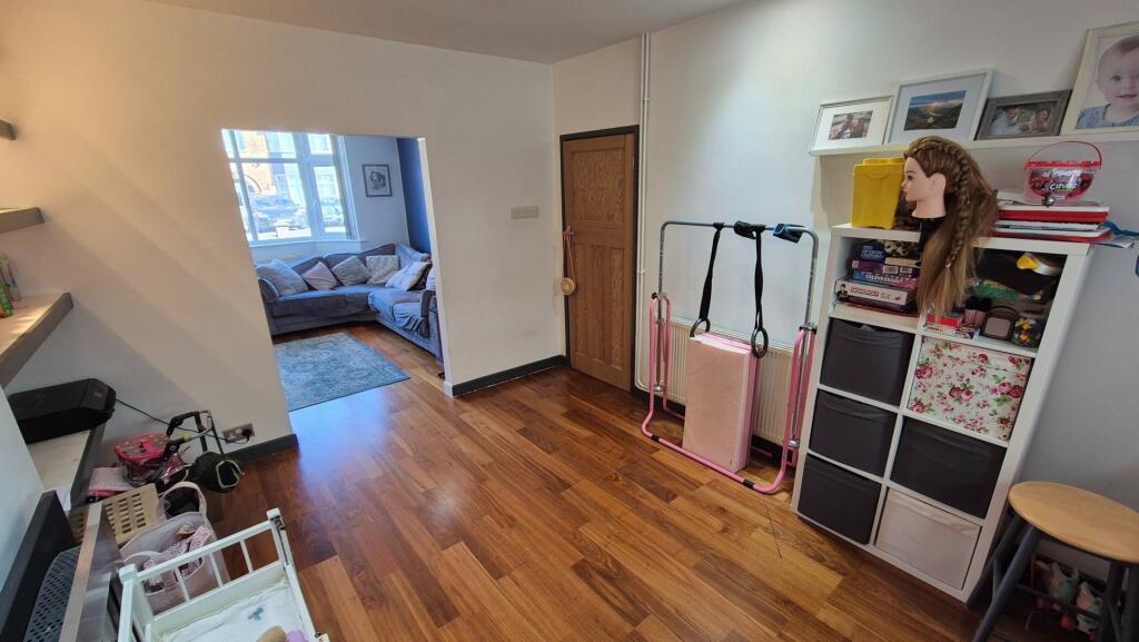 Photo 6