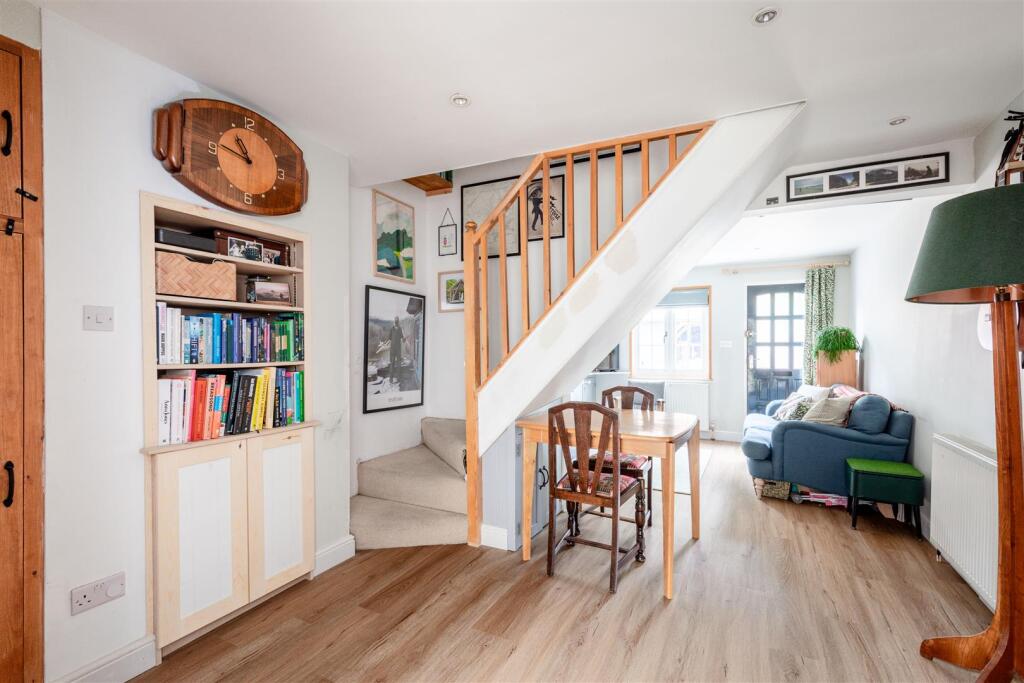 2 Grahams Cottage-4.jpg