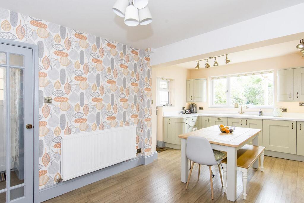 (Kitchen/Diner Photo Three)