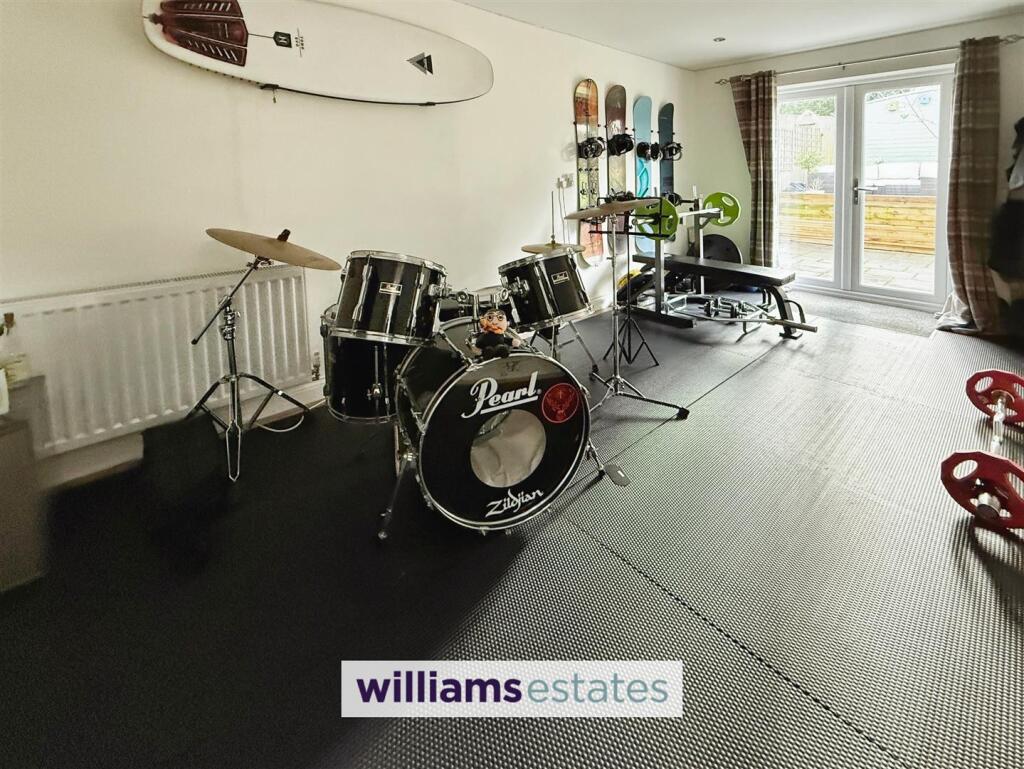 Playroom / Home Gym / Office