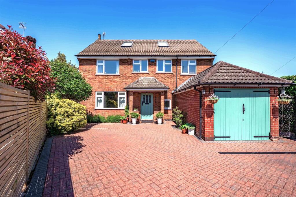 5 Banks Crescent-12.jpg