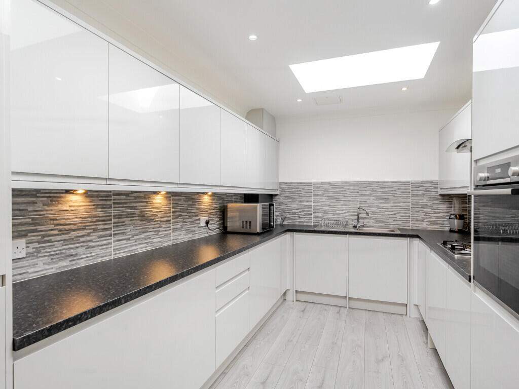 1334740-8-6895fbd...