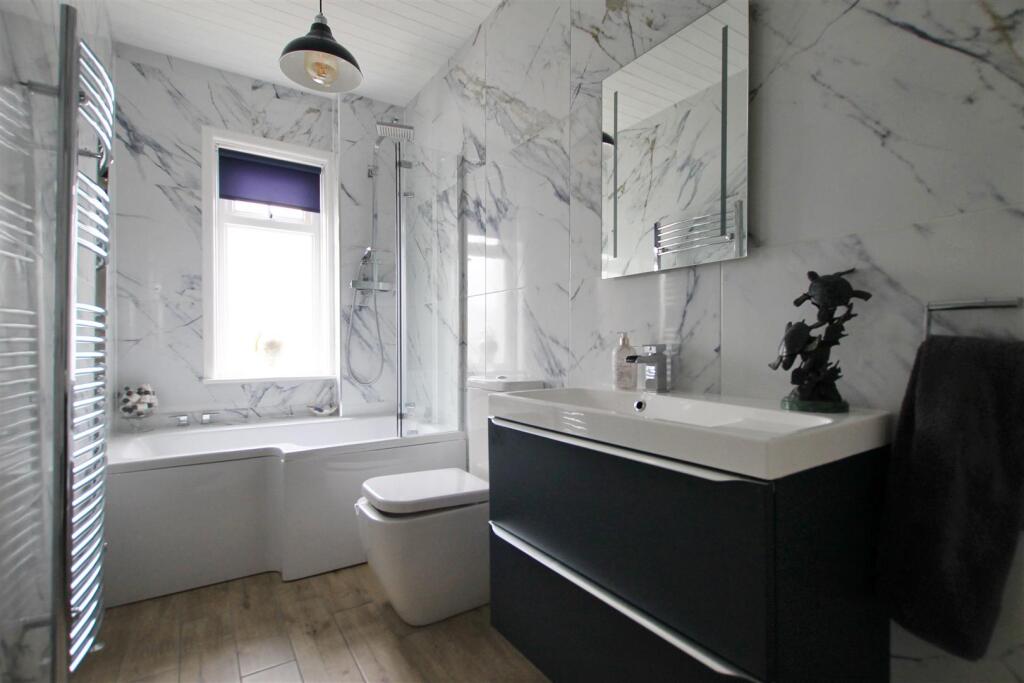 9017296-102598-133840150846864635-8c9aa63a-5f5b-c0