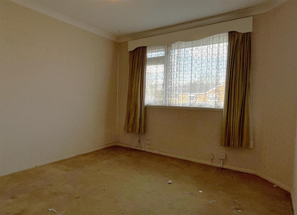 BEDROOM TW0