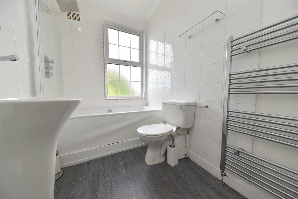 bath2.JPG