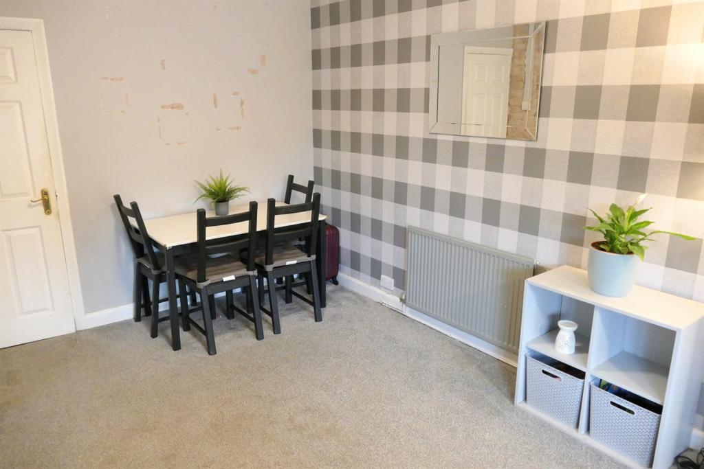Dining Area b