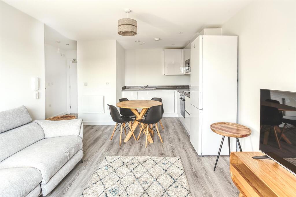 2025-03-19 17.35.32-1_HDR.jpg