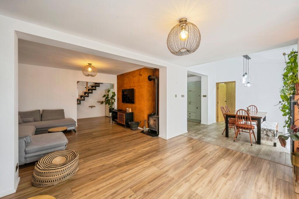 Lounge/Diner