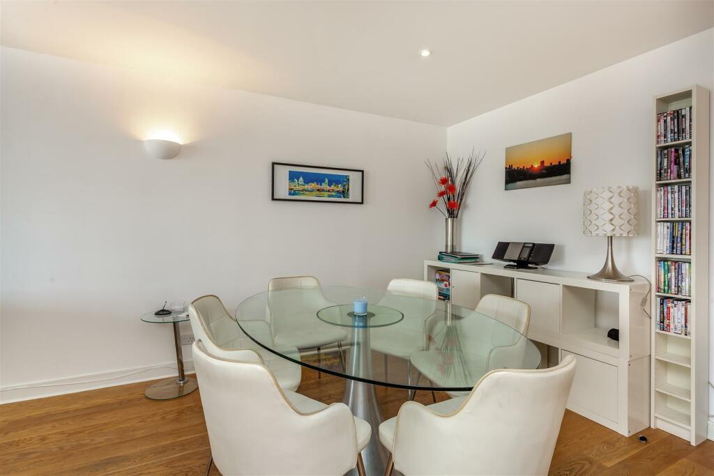 18 NAW dining area.jpg