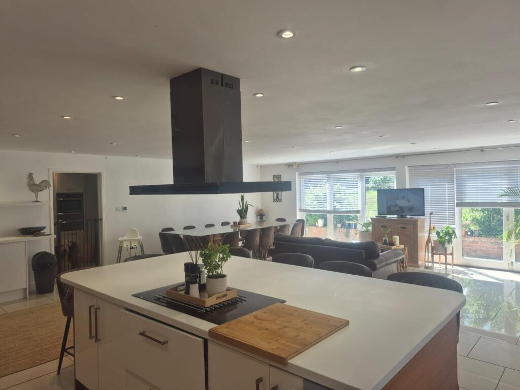 288d70bd-db83-4c9c-b391-2fa4053412d2 T202508251346.jpg