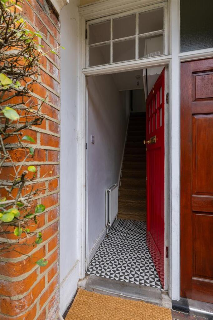 Lawton Road, E10