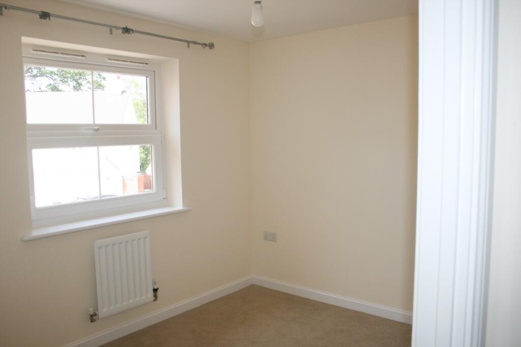 49 Roscoff Road, Dawlish - bedroom1