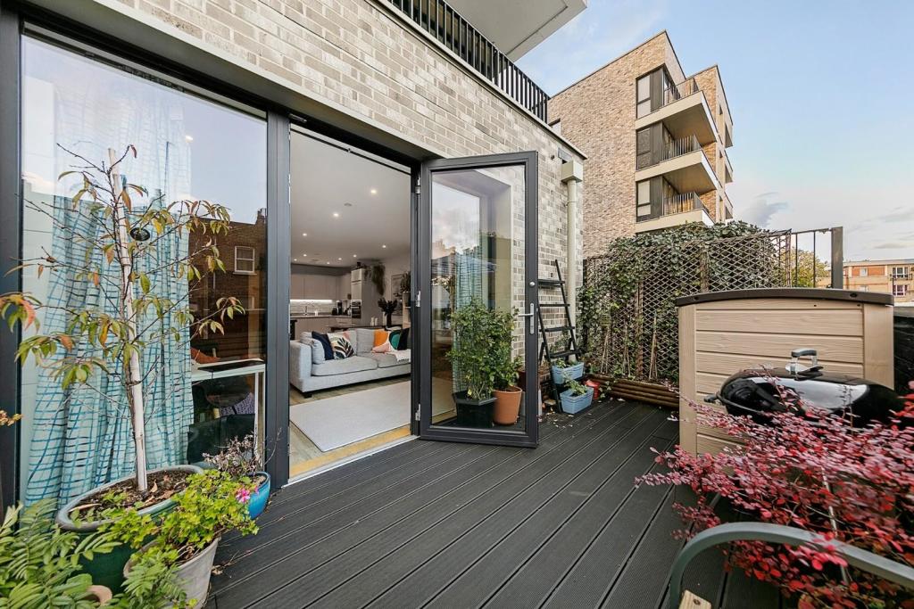 Terrace.jpg