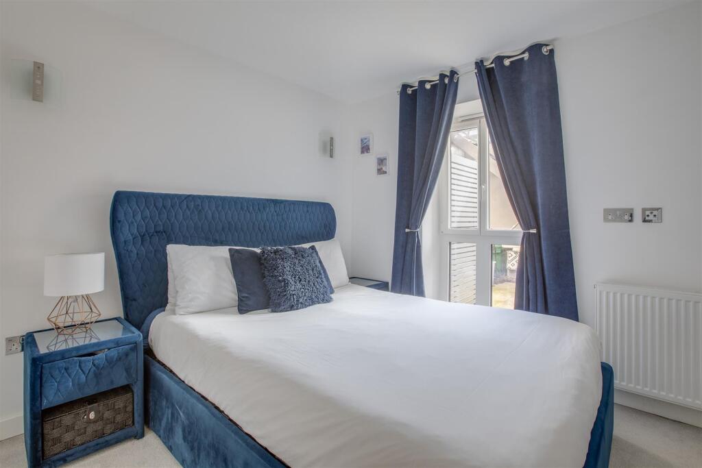 15 Uplands House, Four Ashes Road, HP15 6DY-6.jpg