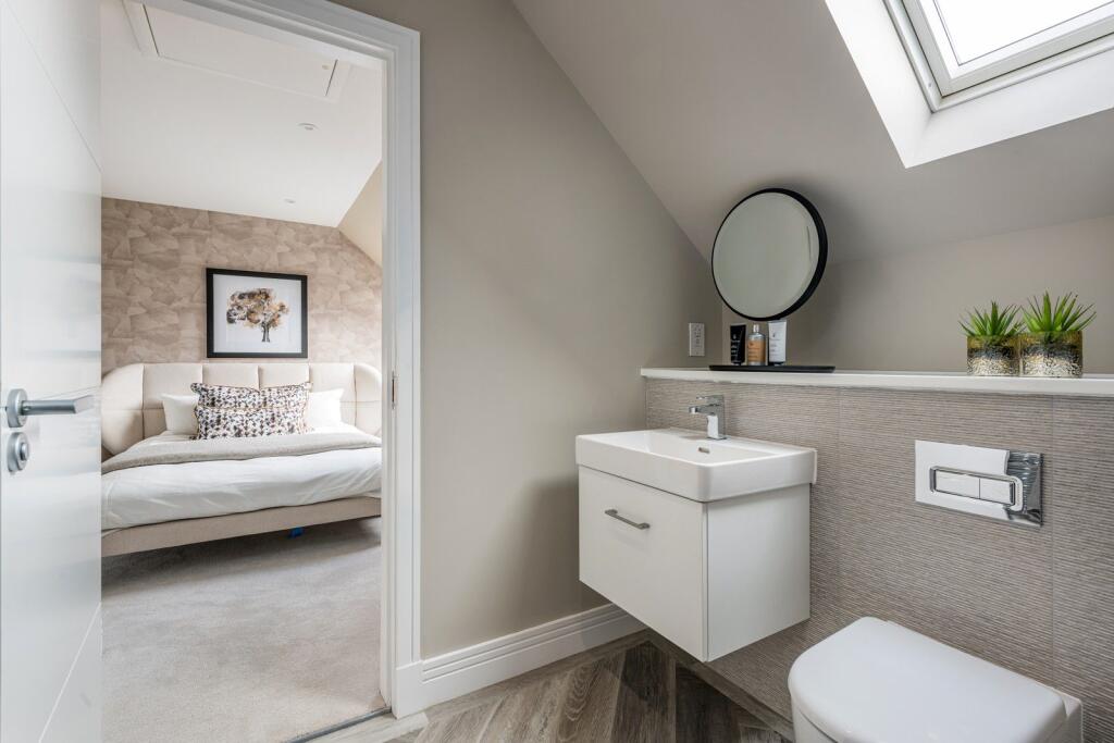 Ensuite