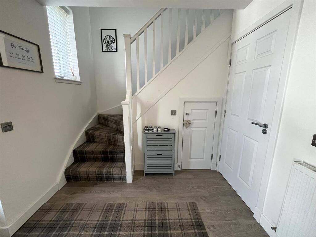 ENTRANCE HALLWAY