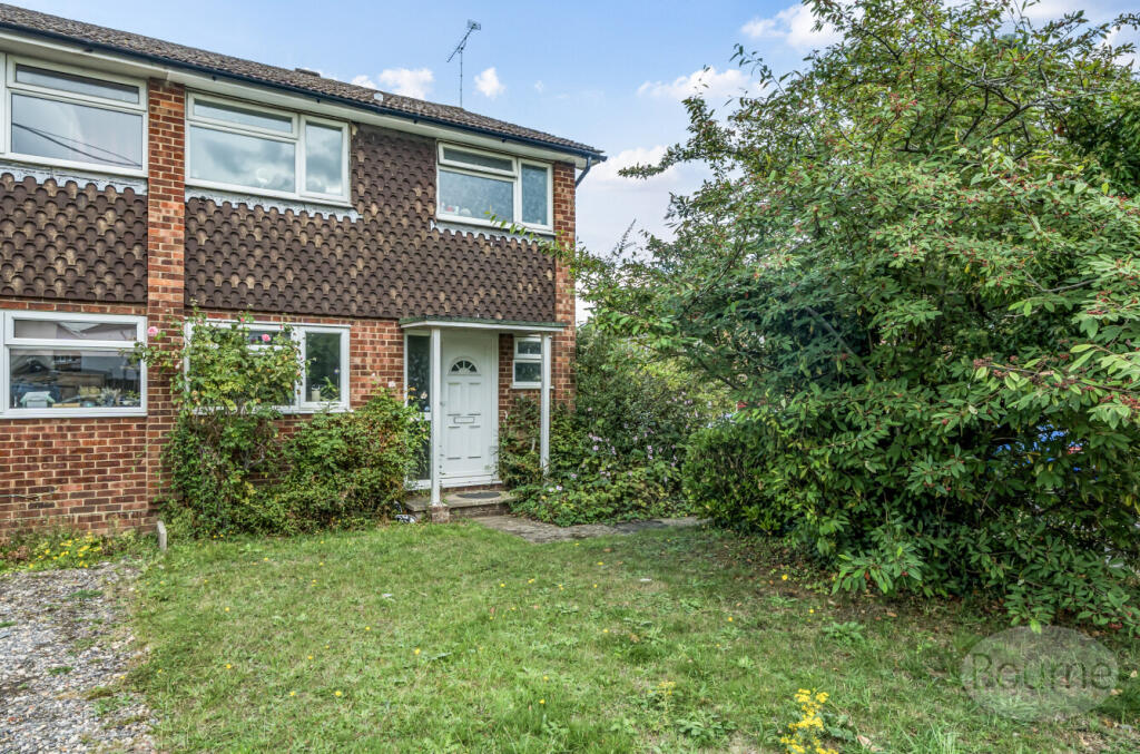 Lower Weybourne Lane, Badshot Lea, Farnham, Surrey, GU9