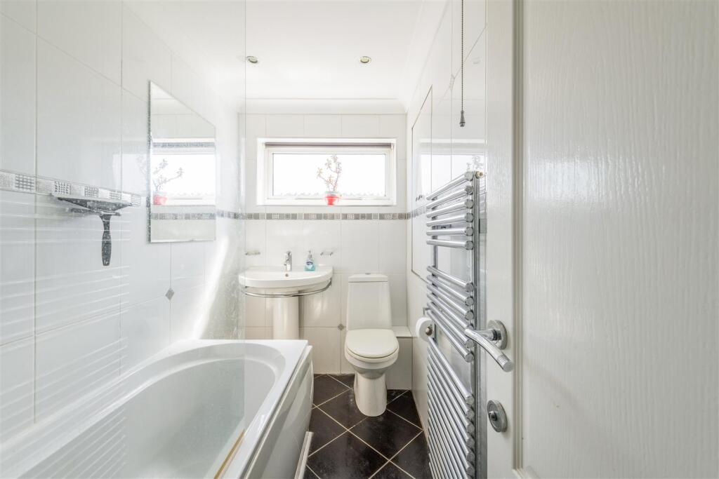 1 The Lynchetts-21.jpg