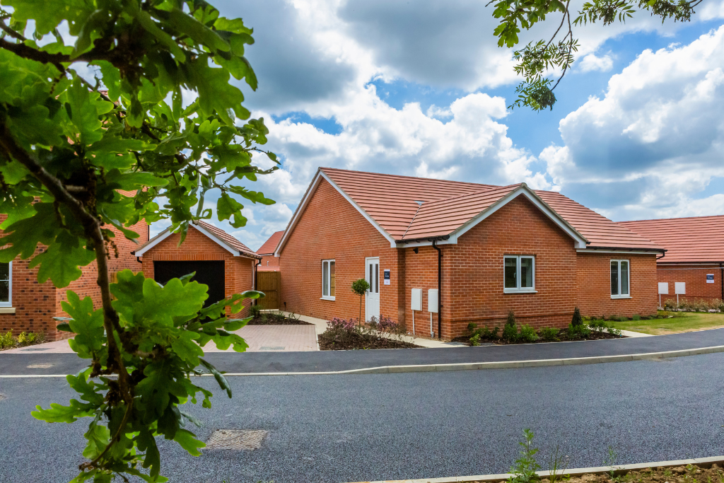 Garage &amp; Parking