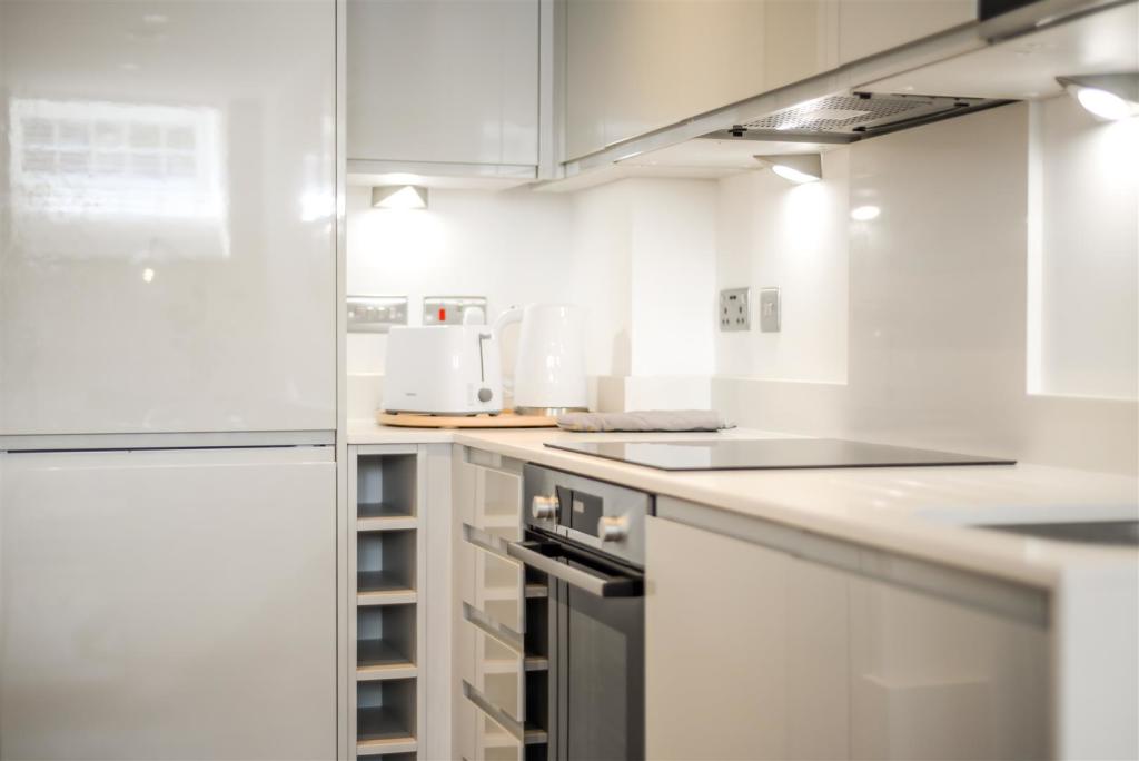 3 Concorde House-03.jpg