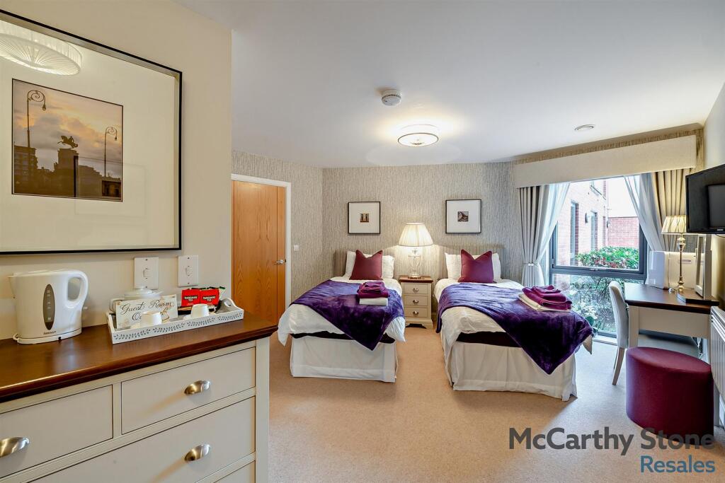 Guest Suite