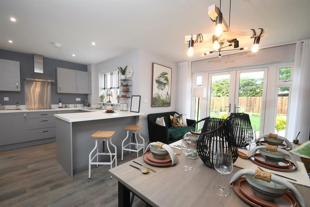 Bellway Eastern Counties - Ivy Hill sales office a