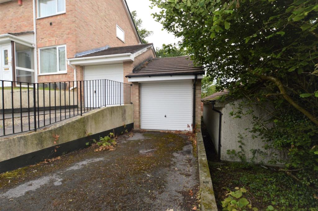 Garage &amp; Driveway