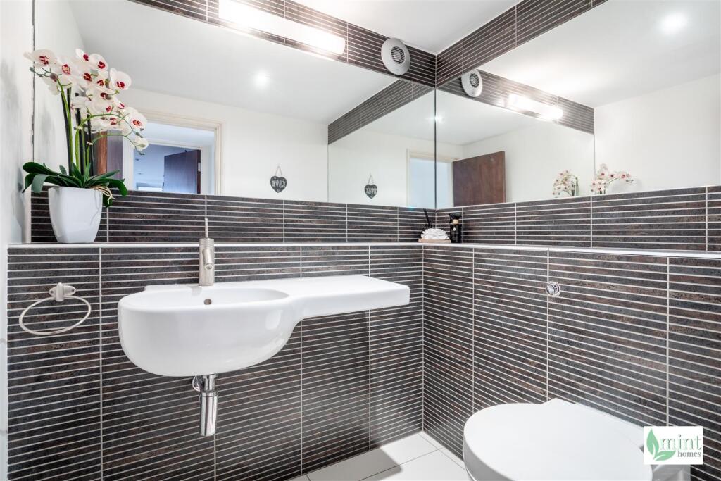 Watermarked - The Sheiling, Pond Road-6.jpg