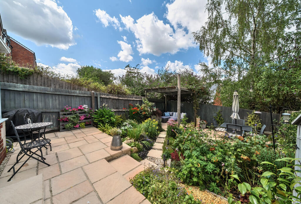 1318301-20-686bfc...